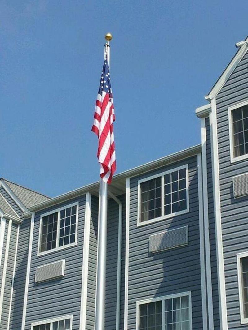Microtel Inn & Suites By Wyndham Hazelton/Bruceton Mills Exterior foto